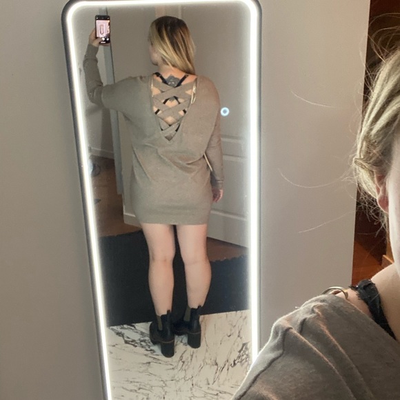 Dreamers sweater dress​ - Picture 2 of 4